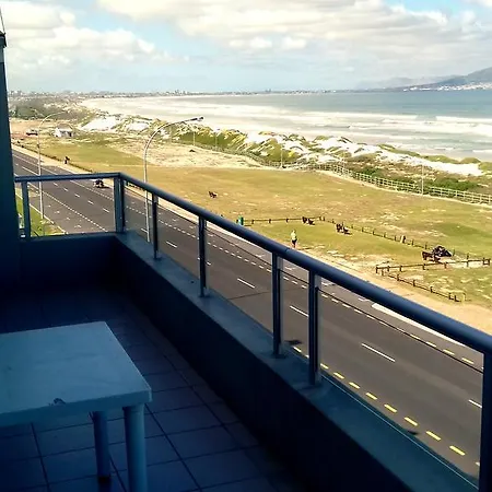 Cape Town Beachfront Accommodation In Blouberg Bloubergstrand Exterior foto