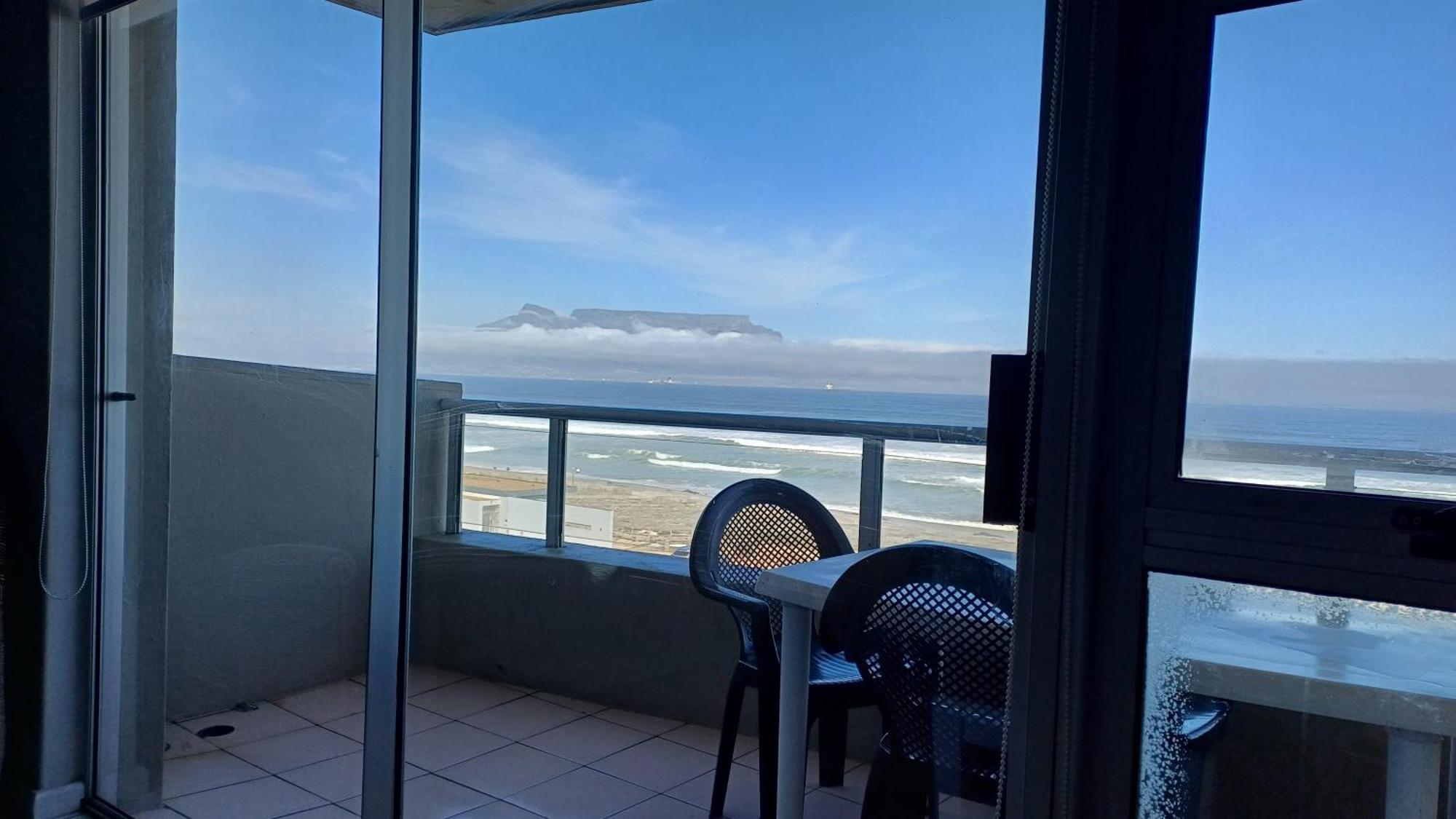 Cape Town Beachfront In Blouberg Bloubergstrand