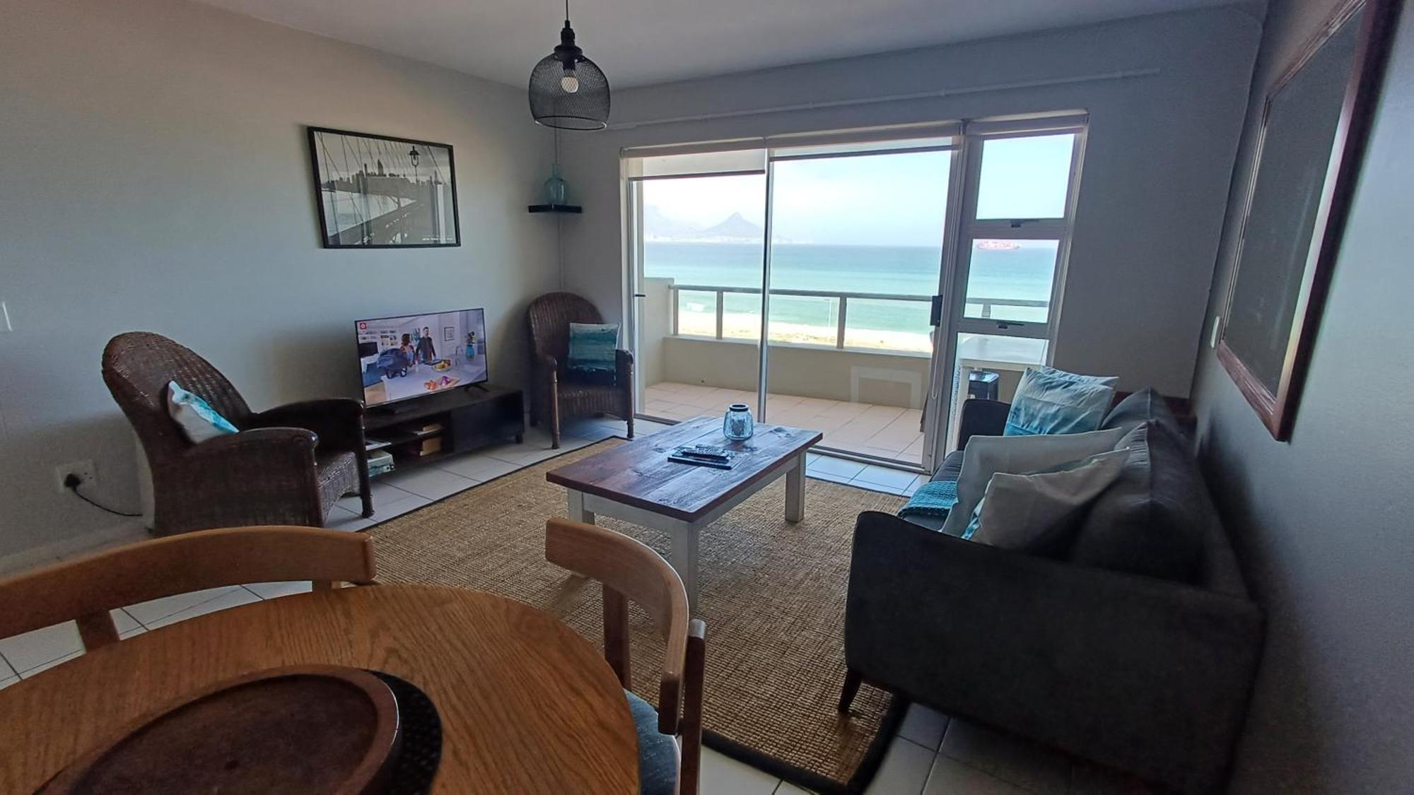 Cape Town Beachfront In Blouberg Apartamento