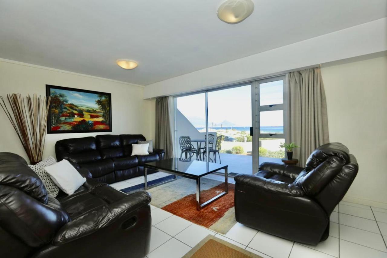 Cape Town Beachfront In Blouberg *
