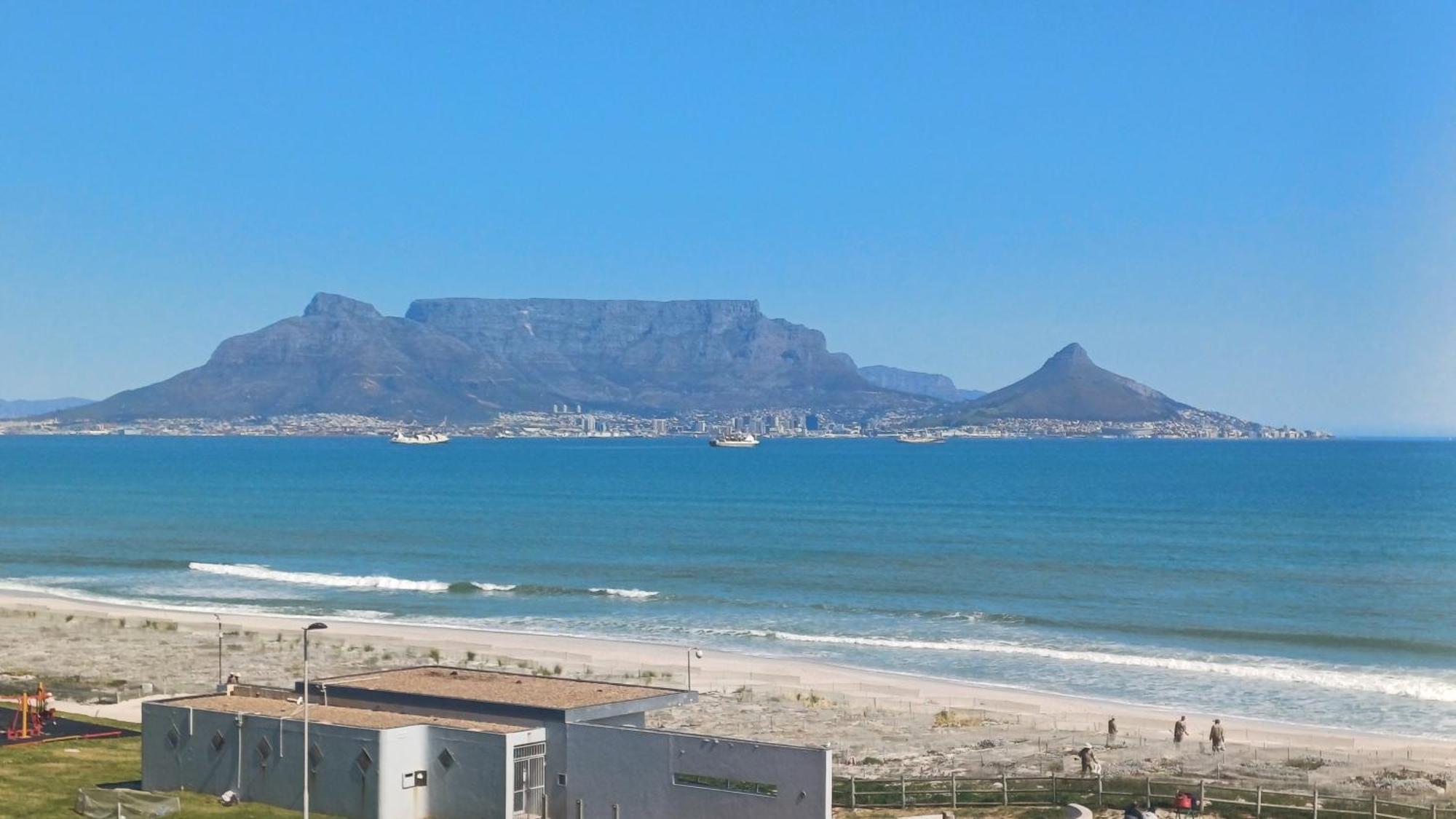 Cape Town Beachfront In Blouberg