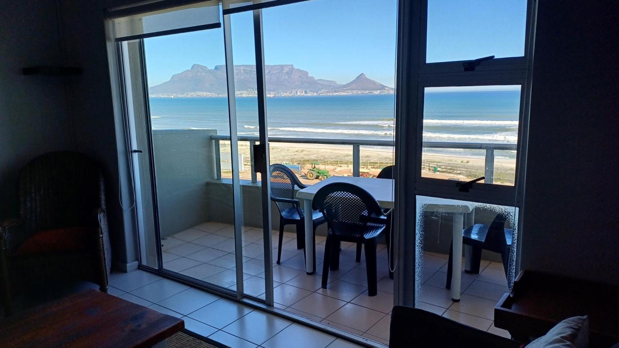 Cape Town Beachfront In Blouberg * Bloubergstrand