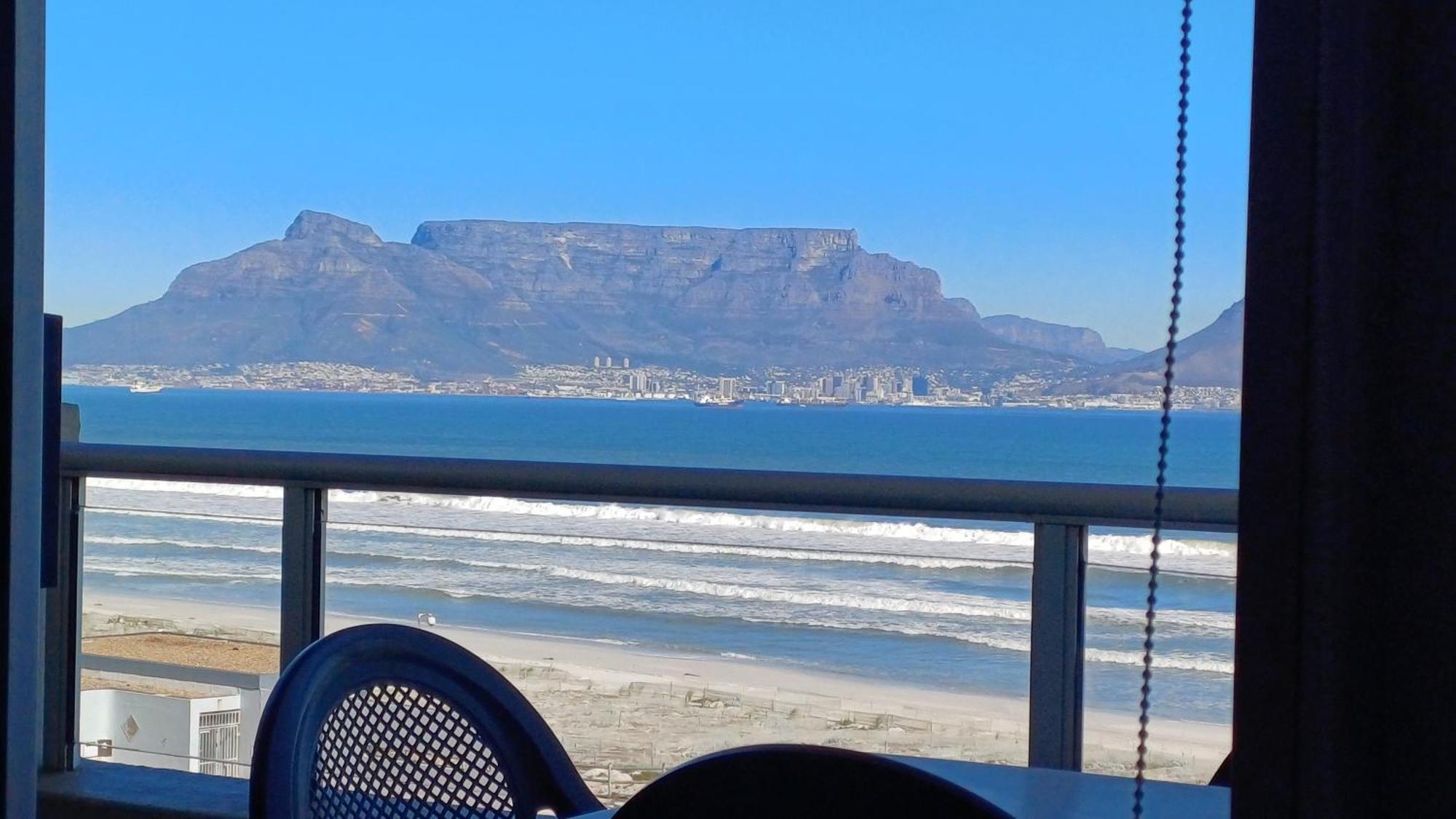 Cape Town Beachfront In Blouberg * Bloubergstrand